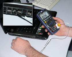 Thermo-hygrometer PCE-EM 886 met een K-type sensor