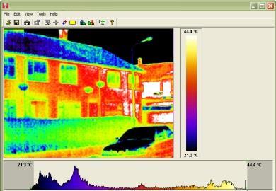 Warmtebeeld van een huis , bewerkt met de software