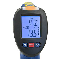 Enig schimmelgevaar gemeten door de dauwpunt temperatuurmeter PCE-DPT 1