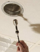 Met de endoscoop kunt u schade analyseren en opsporen in ventilatiekanalen m.b.v. de duwkabe