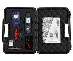 De Kabeldetector PCE-CL 10 en accessoires worden bewaard in een koffer