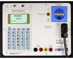 Hier zien we de gebruikers interface van de VDE tester Safetytest 1N